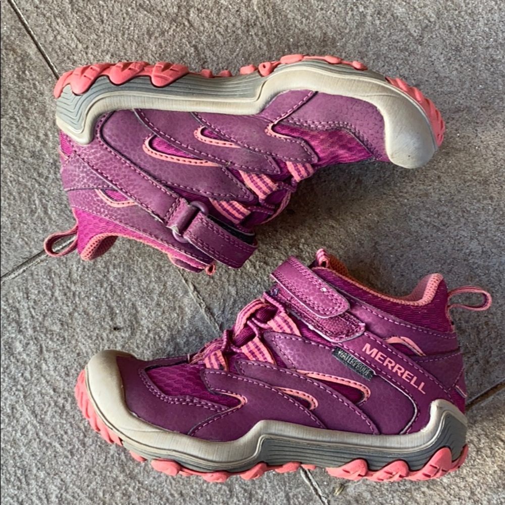 Girls Merrell Moab waterproof hiking boots size 11